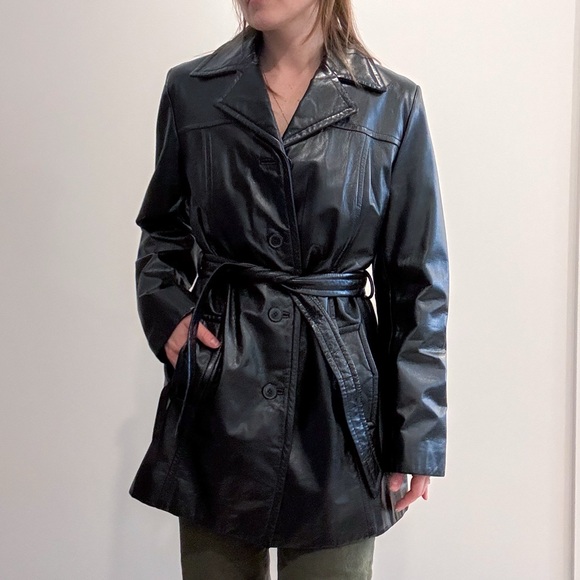 Danier Jackets & Blazers - Vintage 100% leather Danier mid length Black Leather Jacket small